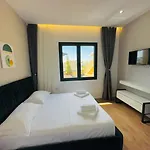 Sea View Luxury Penthouse,3Rooms
