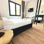 Sea View Luxury Penthouse,3Rooms